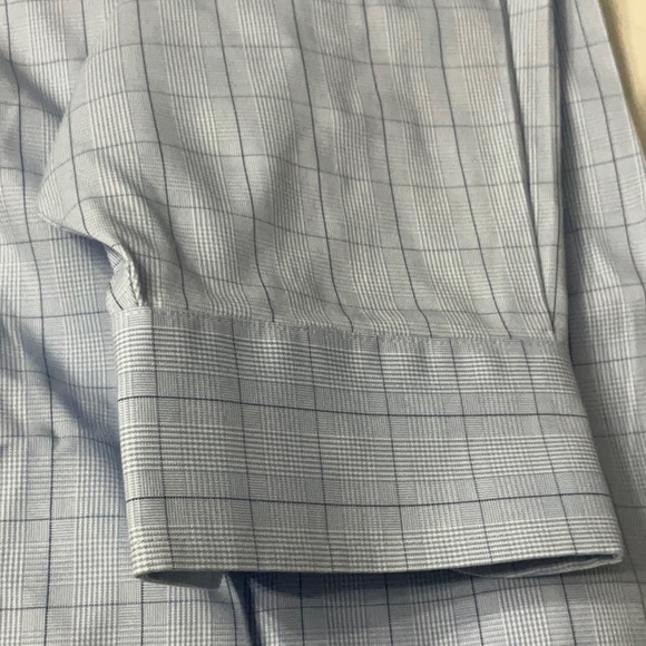 Jos A Bank Traveler’s Collection Size 16.5-34 Aqua Blue Check Button Down Shirt - Picture 4 of 5